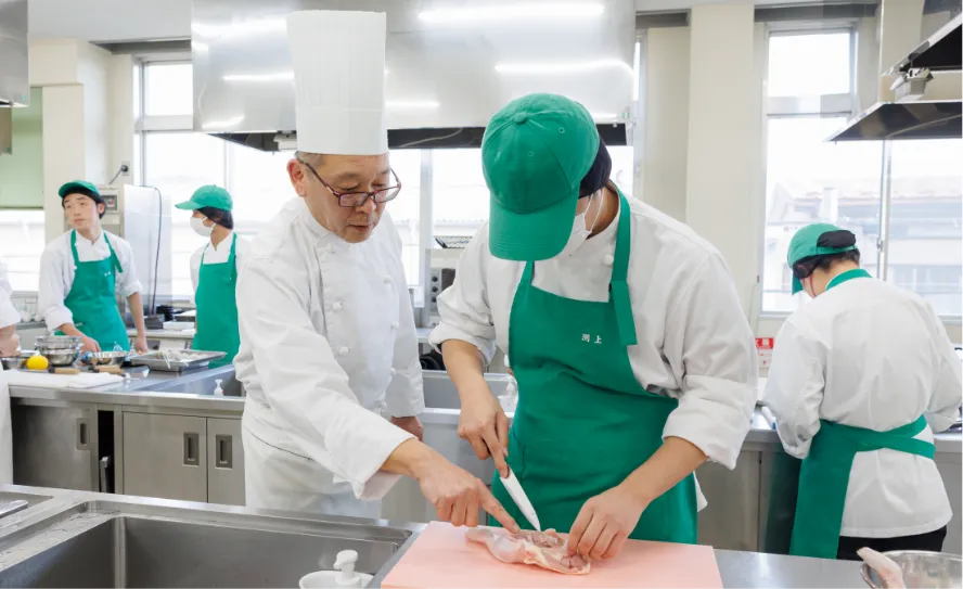 フードクリエイト科の生徒たち