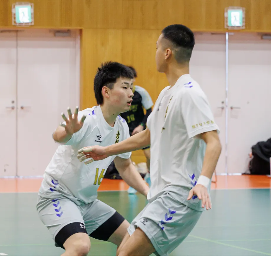 部活動に励む生徒の様子