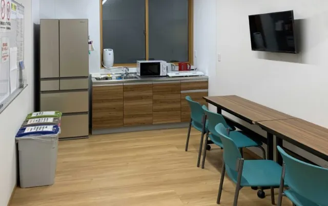 松隆館別館の建物内にある共有スペースの様子